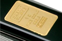 Victorinox Classic Gold Ingot 1gr 0.6203.87 Swiss Pocket Knife -Knife Shop VT0 6203 87 04 victorinox