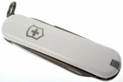Victorinox Classic SD, White 8 Victorinox Classic SD, White -Knife Shop VT0 6223 7 04 victorinox classic sd wit vt0 6223 7 d4