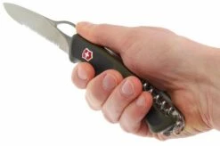 Victorinox RangerGrip 179 -Knife Shop VT0 9563 MWC4 04 victorinox rangergrip 179 vt0 9563 mwc4 d4